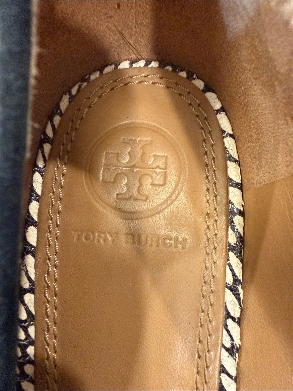 Tory Burch Pascal Pointy Toe Loafer in King Cobra Size 9